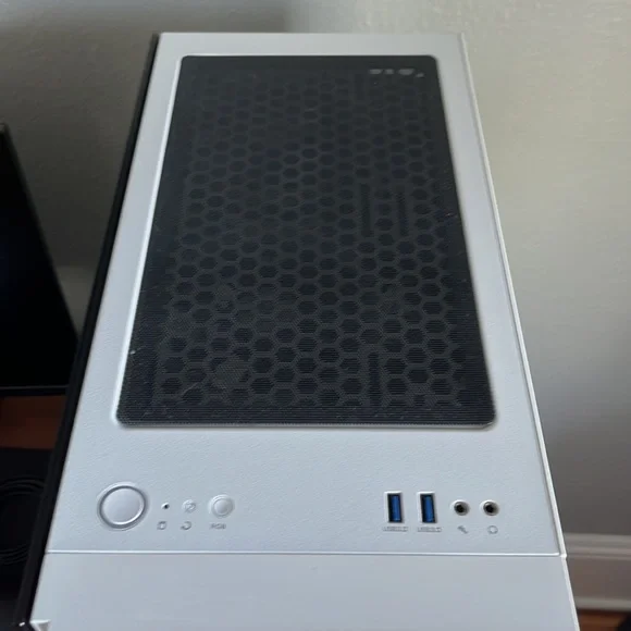 This is a skytech archangel gaming pc.